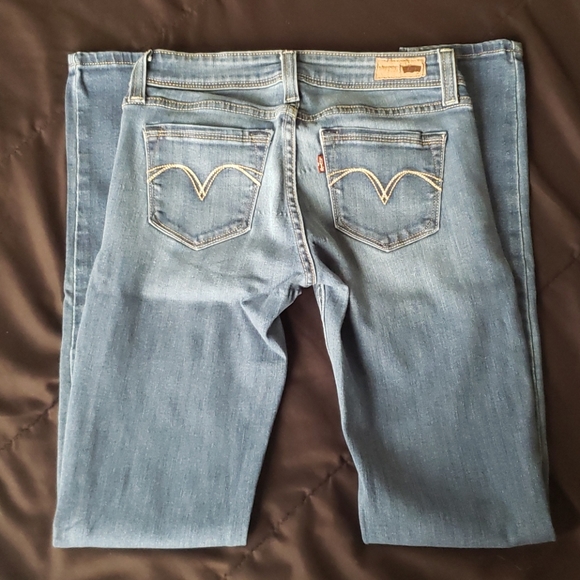 Levi's Demi Curve Jeans - Picture 4 of 5